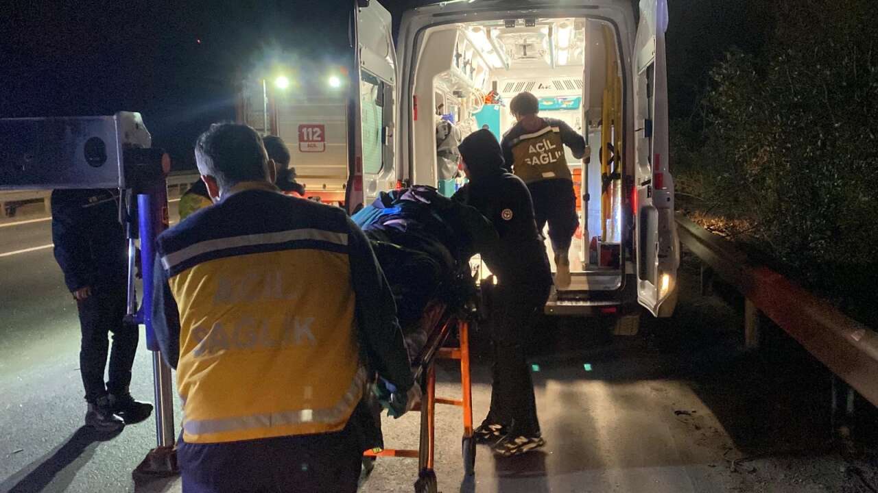 Feci kaza! Taşıdığı araçla çarptığı TIR’ın arasında kaldı 5